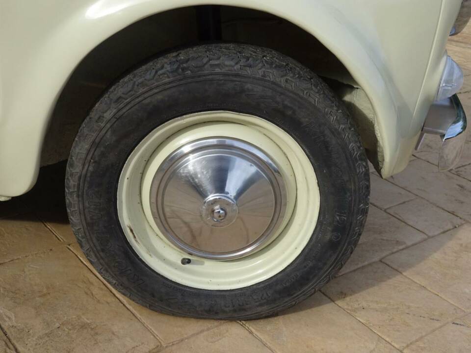 Image 16/26 of FIAT 500 L (1972)