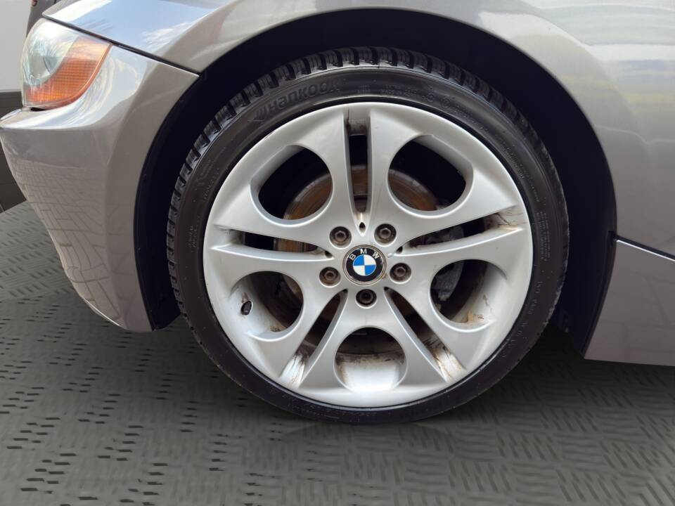 Bild 30/34 von BMW Z4 3.0i (2004)