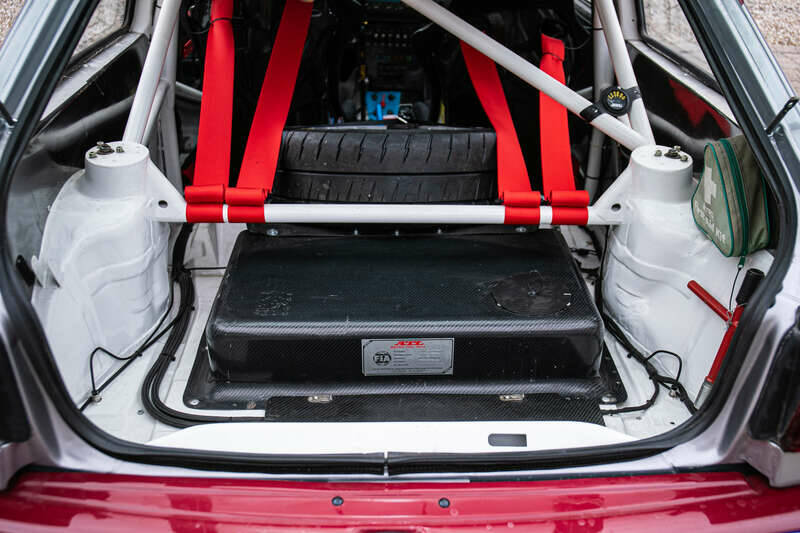 Imagen 33/41 de Ford Escort RS 2000 (1997)