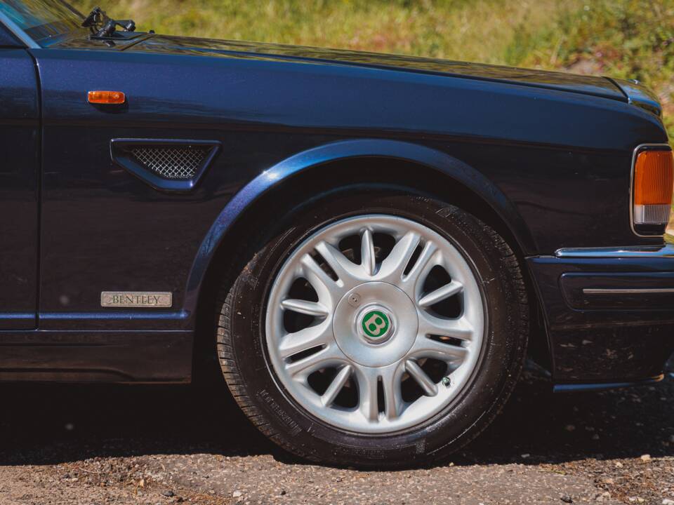 Bild 26/50 von Bentley Brooklands R Mulliner (1998)