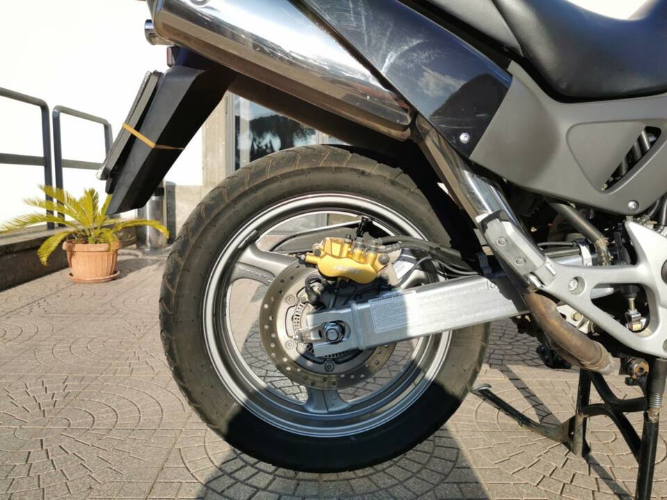 Bild 20/30 von Honda DUMMY (2004)
