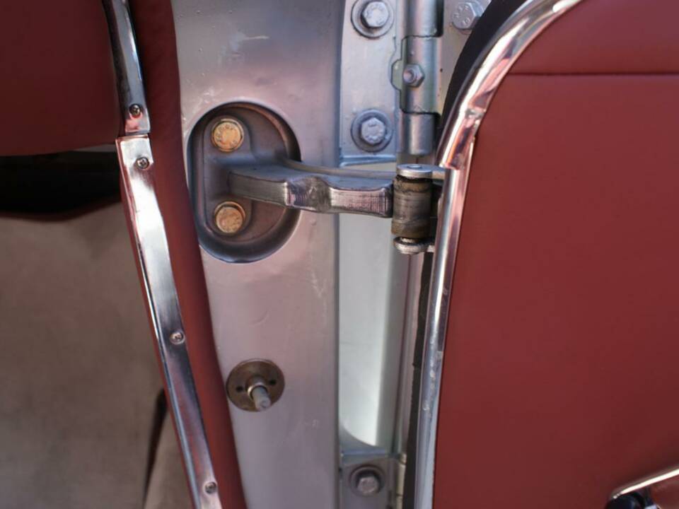 Immagine 29/50 di Mercedes-Benz 230 SL (1967)