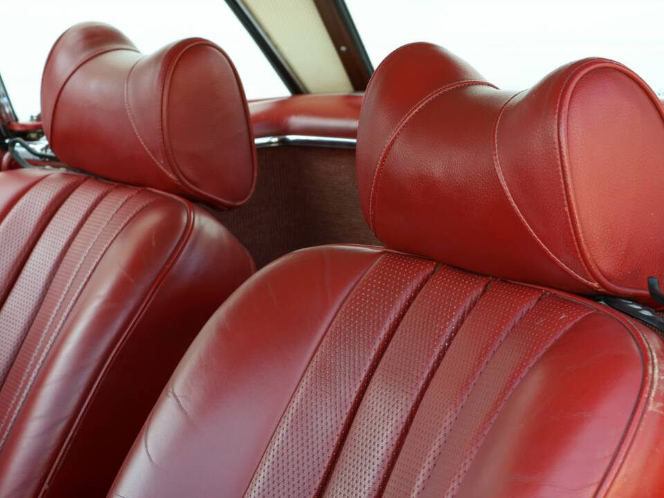 Bild 37/70 von Mercedes-Benz 280 SL (1967)