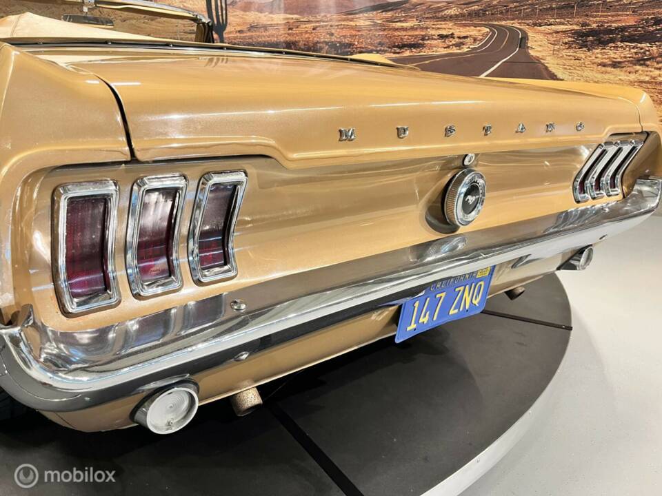 Immagine 32/46 di Ford Mustang 390 (1967)
