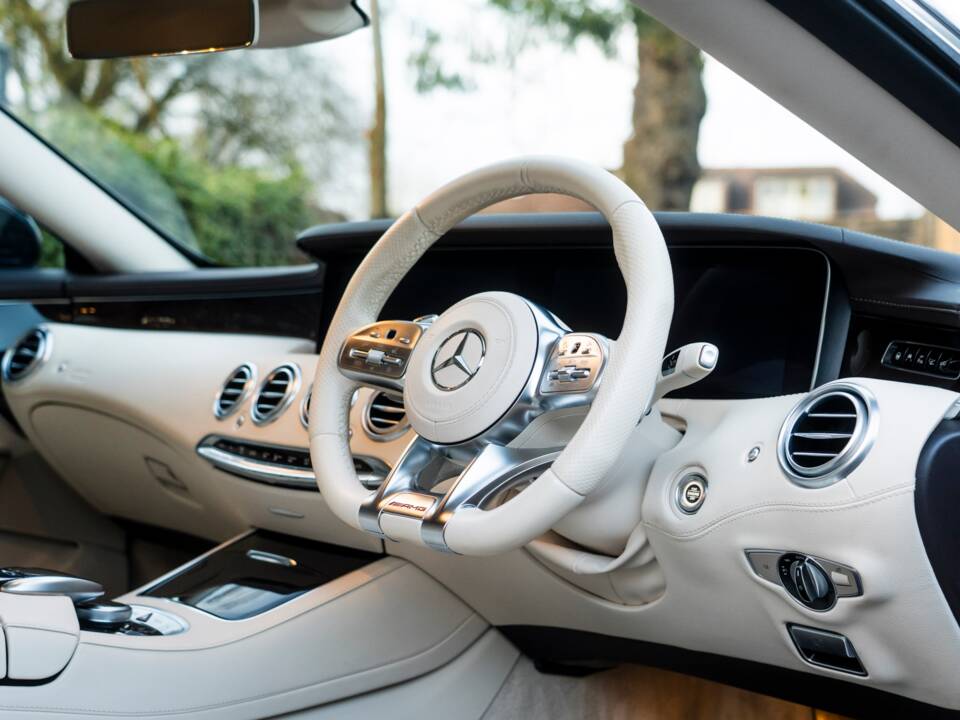 Image 36/48 of Mercedes-Benz S 63 AMG S 4MATIC (2018)