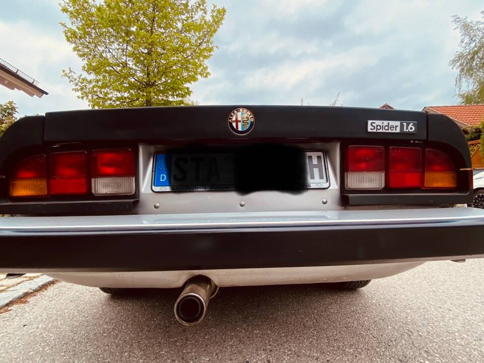 Afbeelding 9/31 van Alfa Romeo 1.6 Spider (1985)