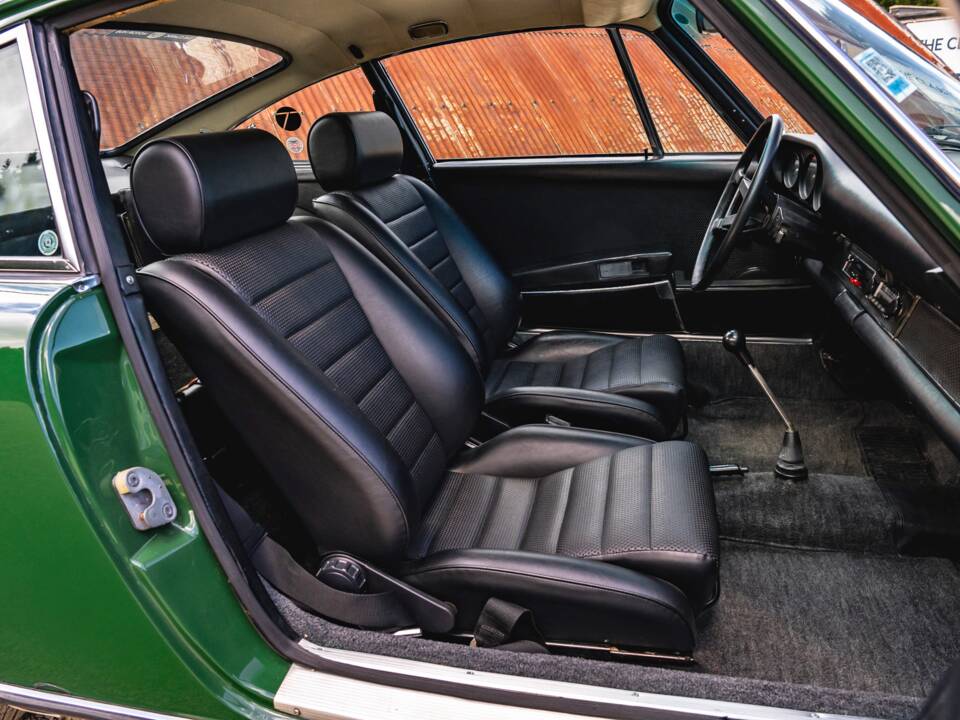 Image 22/32 of Porsche 911 2.2 S (1970)