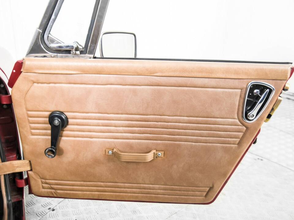 Image 34/50 de MG Midget 1500 (1979)