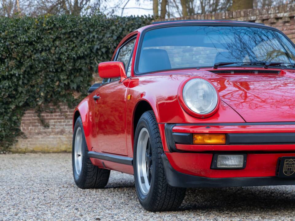Bild 23/50 von Porsche 911 Carrera 3.2 (1988)