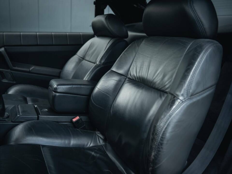 Bild 10/15 von Cadillac Allanté (1993)