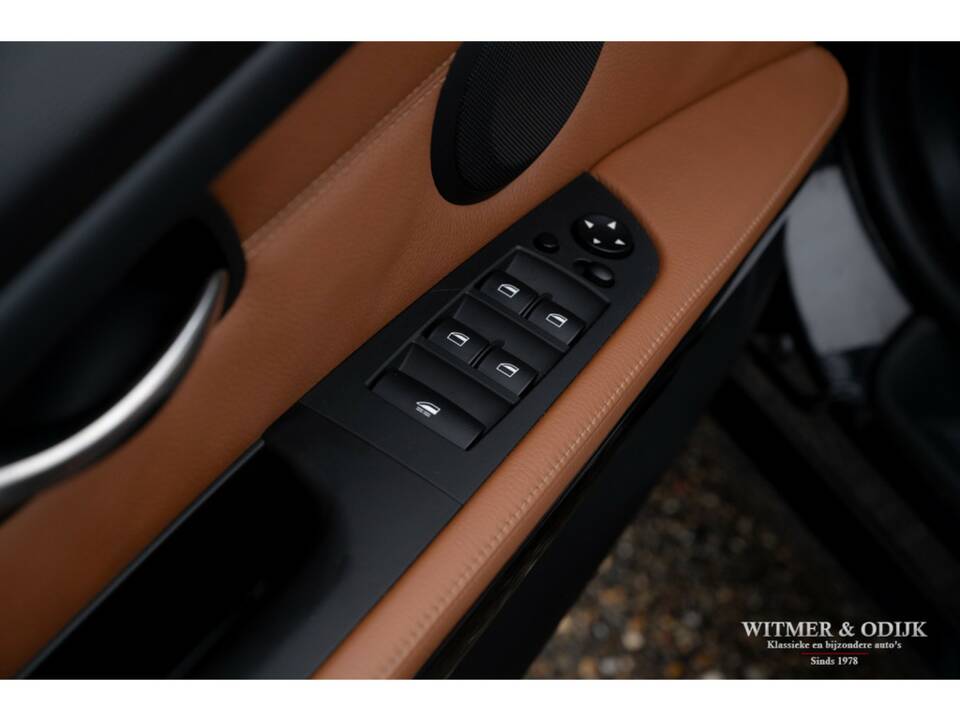 Image 20/32 de BMW 335i (2008)