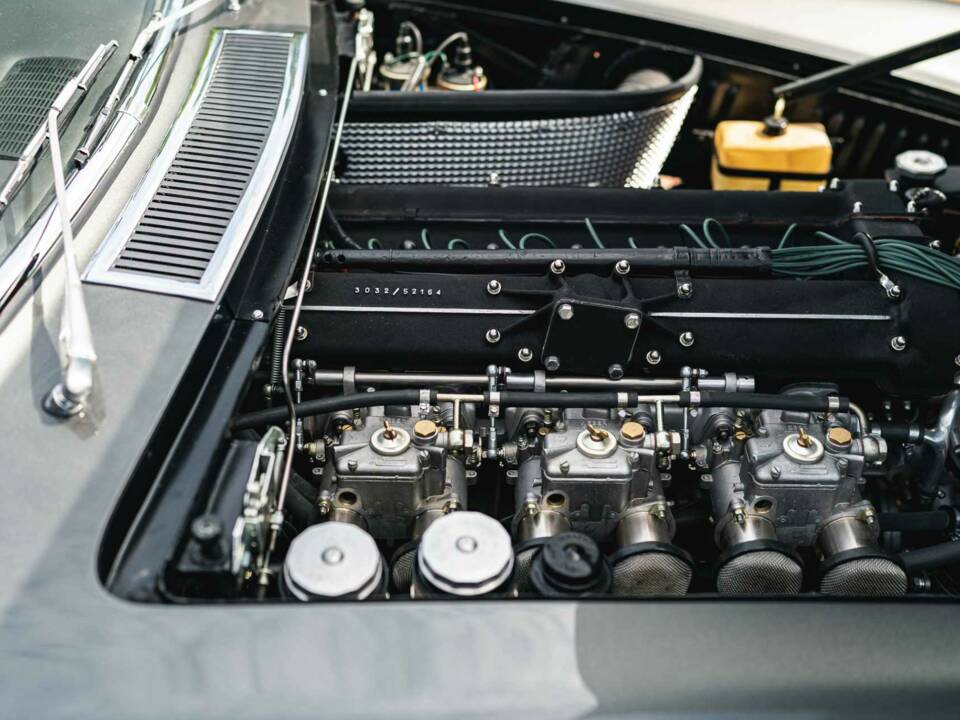 Afbeelding 21/30 van Maserati Mistral 3700 Spyder (1966)