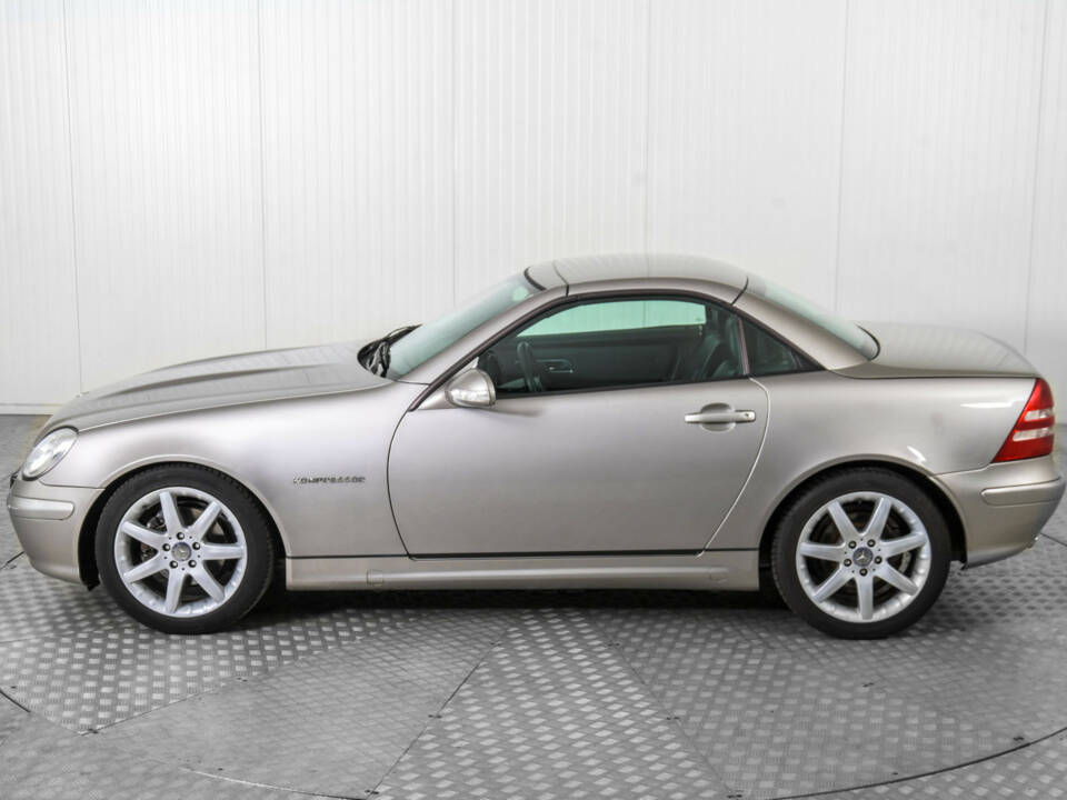 Image 47/50 of Mercedes-Benz SLK 200 Kompressor (2002)
