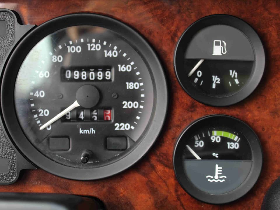 Bild 52/68 von Jaguar XJ 6 4.2 (1985)