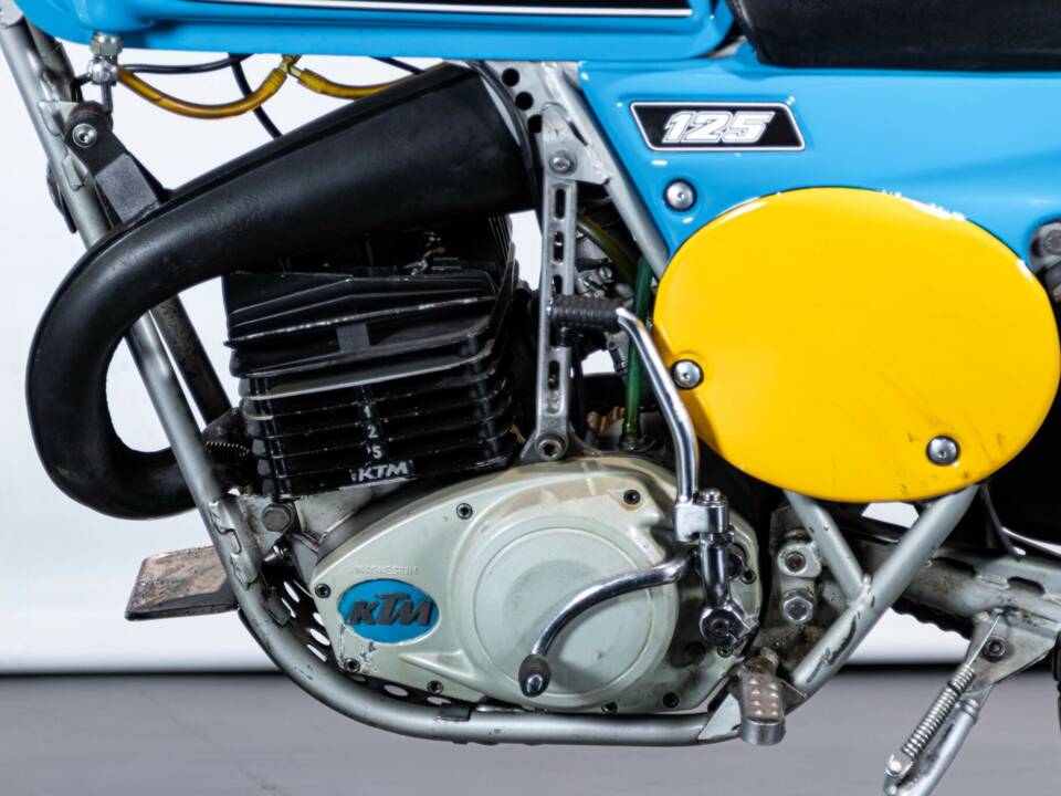 Image 27/50 de KTM DUMMY (1978)