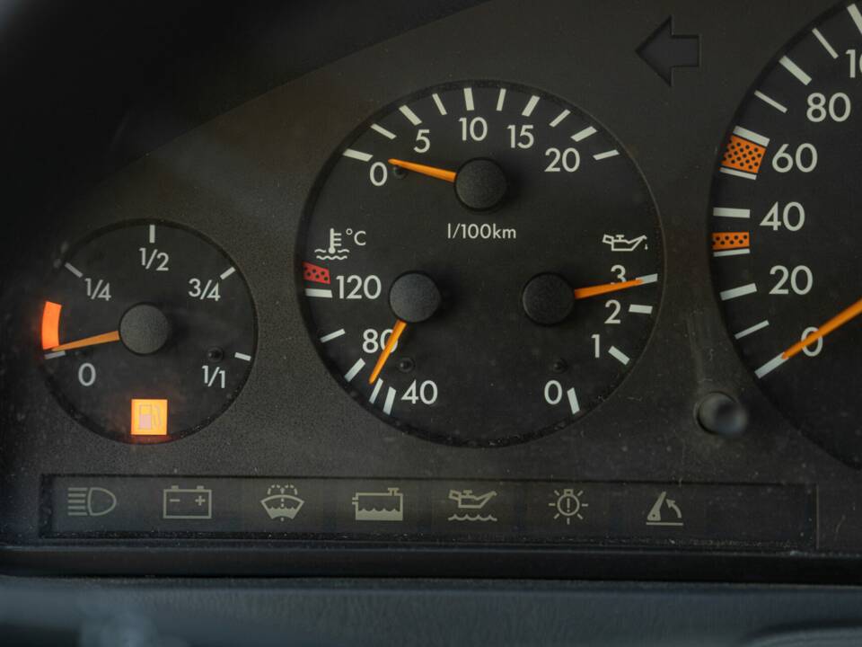 Bild 37/50 von Mercedes-Benz SL 320 (1997)