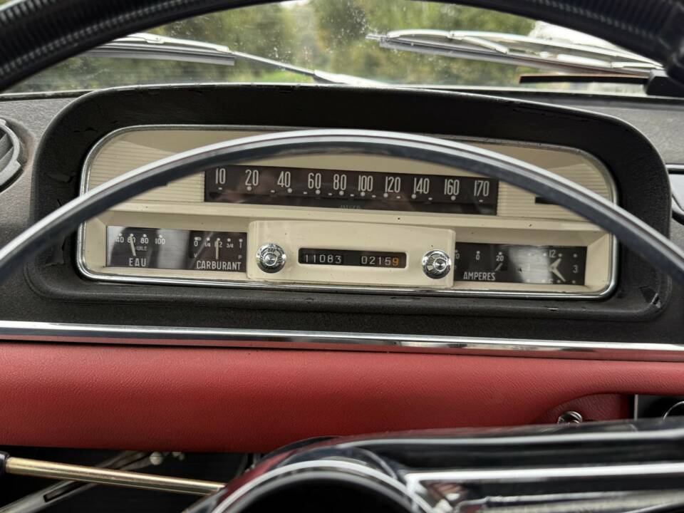Image 11/19 de Peugeot 404 (1964)