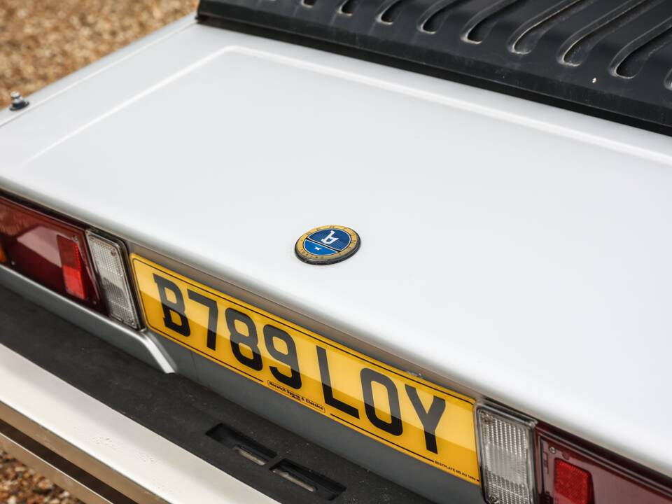 Image 26/50 of FIAT X 1/9 (1984)