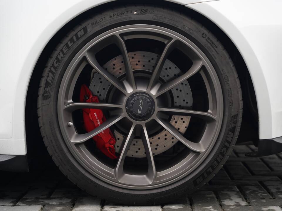 Bild 46/50 von Porsche 911 GT3 (2015)
