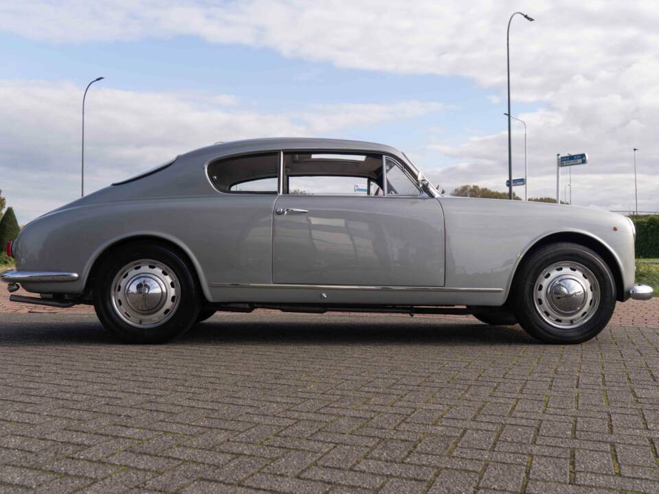 Image 3/6 of Lancia Aurelia B20 GT 2500 (1959)