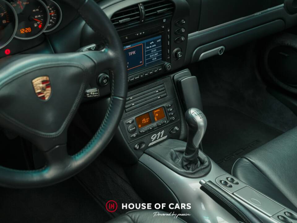 Imagen 19/23 de Porsche 911 Carrera "40 Jahre 911" (2003)