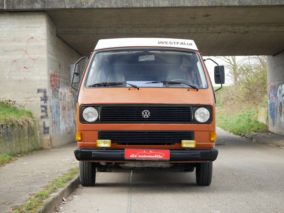 Image 2/43 of Volkswagen T3 Westfalia 1.6 (1981)