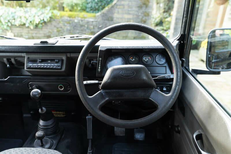 Image 14/50 of Land Rover Defender 110 Td5 (1999)