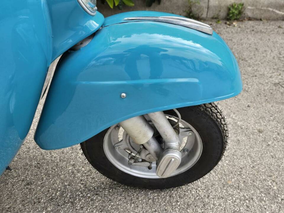 Image 17/21 of Piaggio Vespa 50 R (1971)