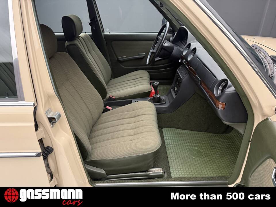 Image 14/15 de Mercedes-Benz 200 (1983)