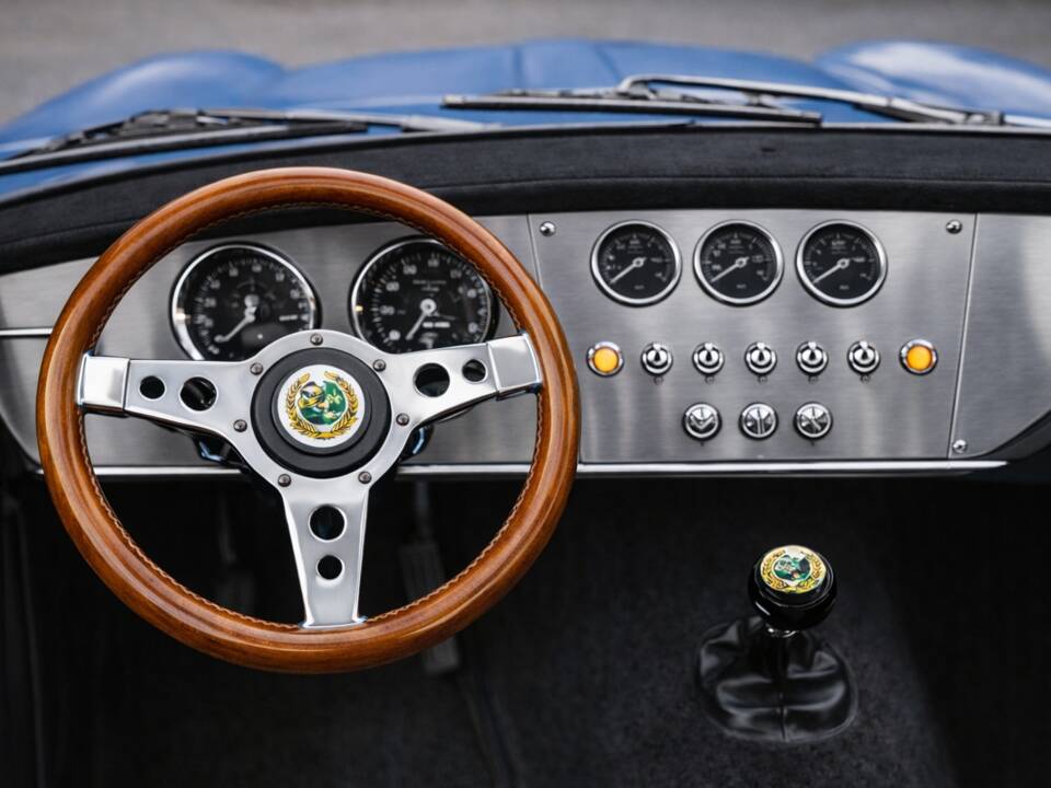 Image 8/12 of Triumph GT 6 Mk I (1968)