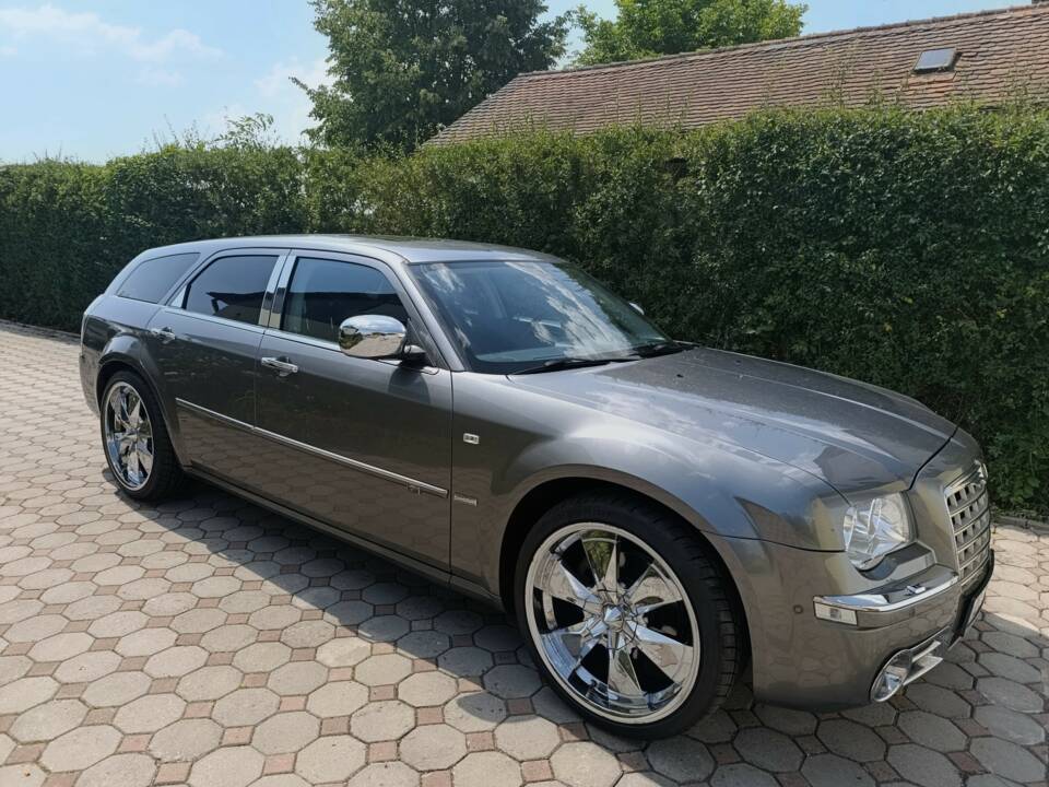 Image 3/14 of Chrysler 300 C Touring 3.0 CRD (2010)