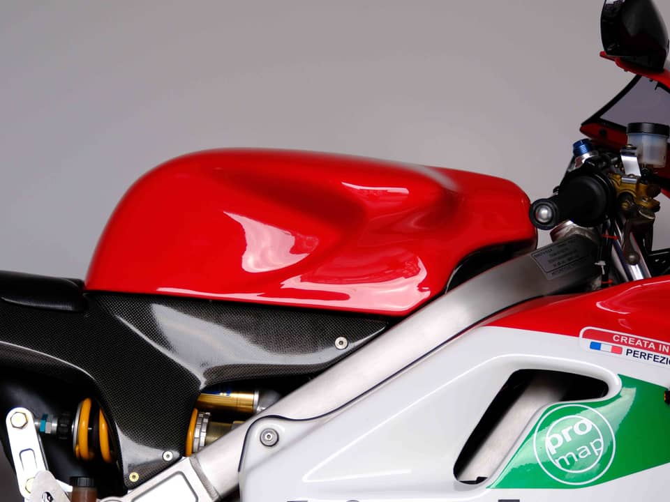 Image 8/94 of Bimota 500 V-Due (2003)