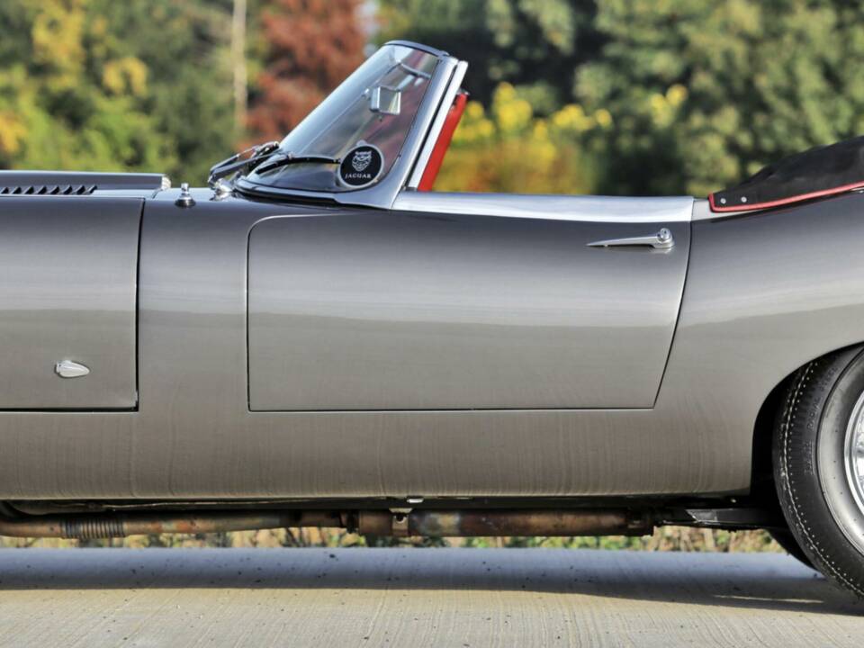 Image 38/50 de Jaguar E-Type 3.8 Flat Floor (1961)