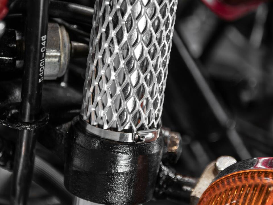 Image 22/40 of Kawasaki Z 400 (1976)