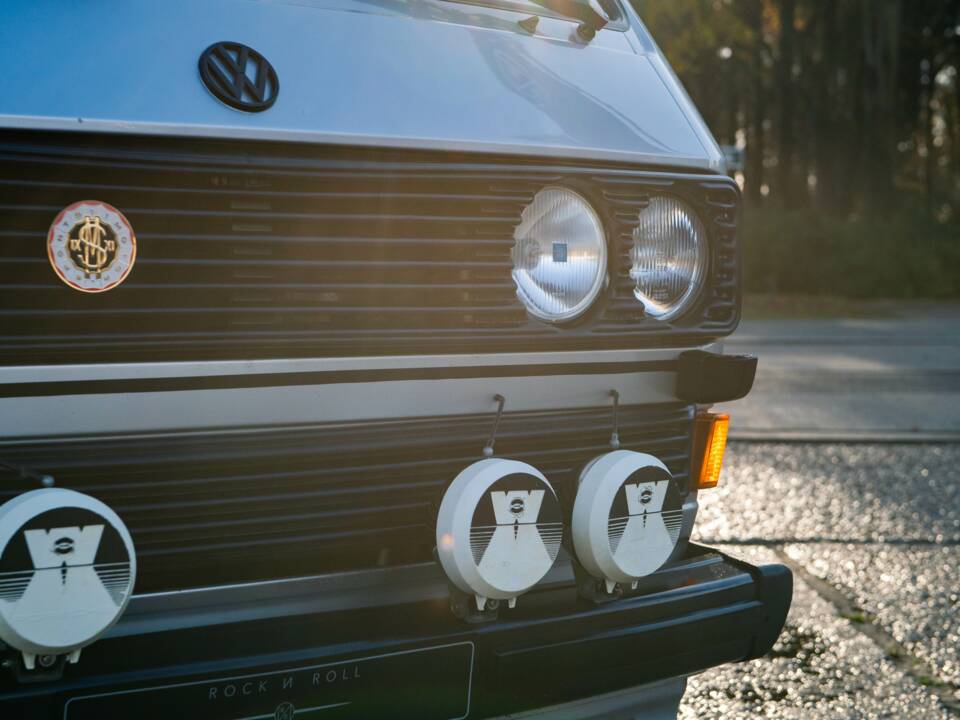 Bild 11/28 von Volkswagen T3 Kastenwagen 2.0 (1982)