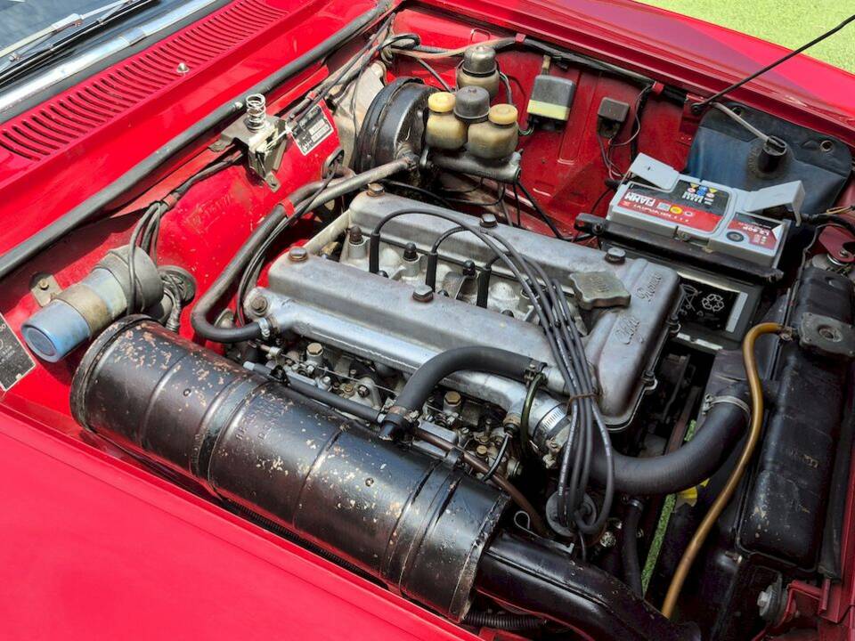 Image 43/50 de Alfa Romeo Giulia GT 1300 Junior (1971)