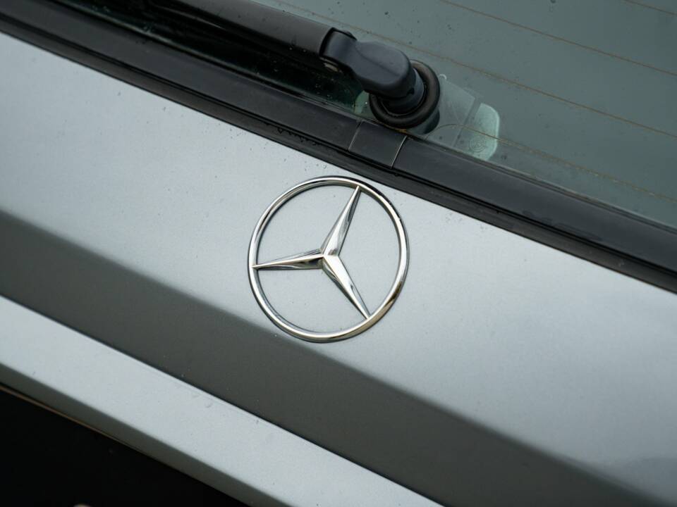 Image 20/50 of Mercedes-Benz 200 TE (1992)