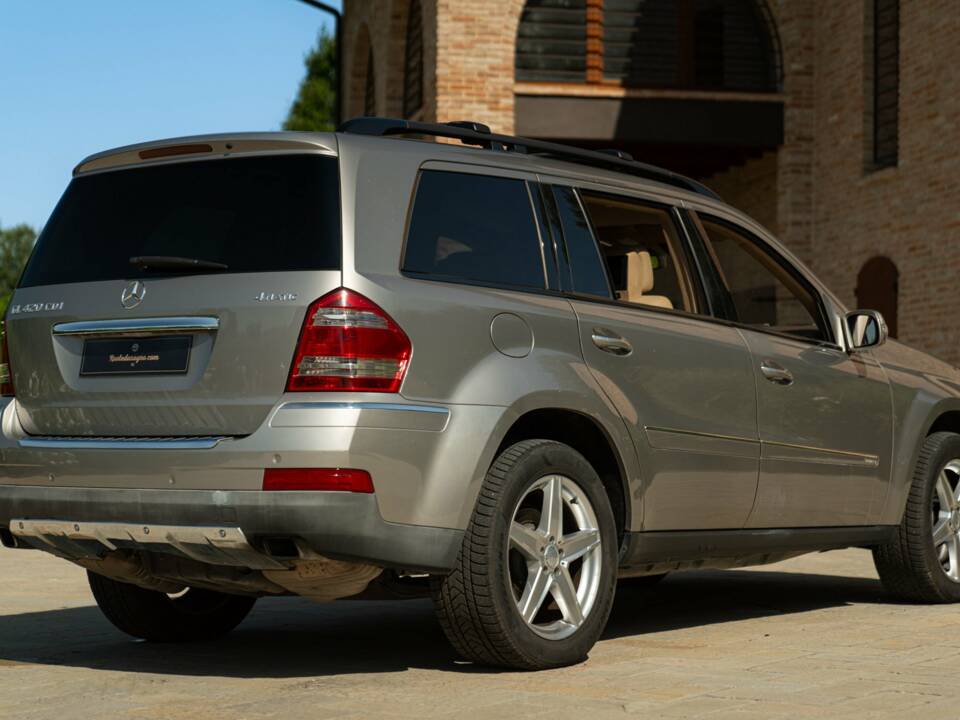 Bild 7/50 von Mercedes-Benz GL 420 CDI 4MATIC (2006)