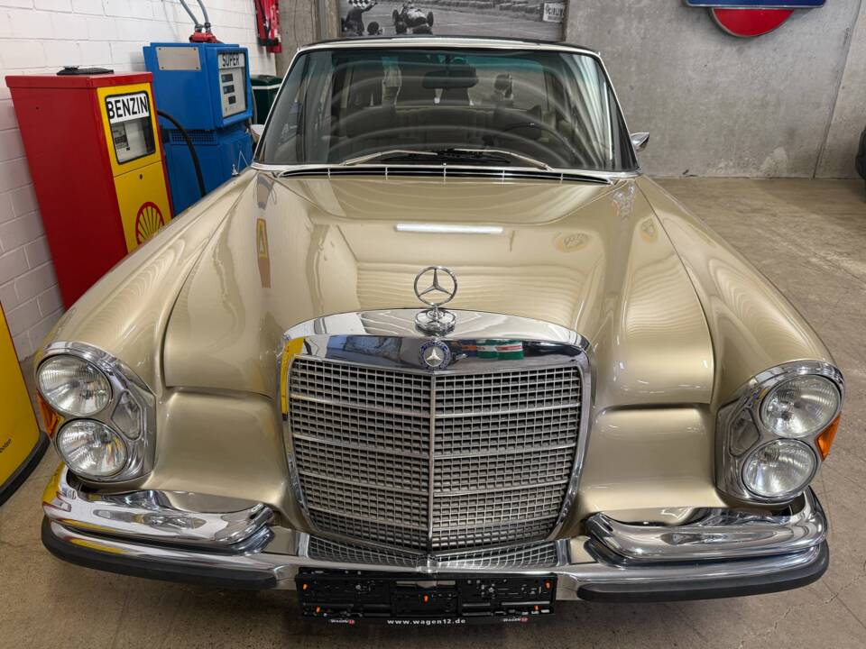 Bild 4/17 von Mercedes-Benz 280 SE (1971)