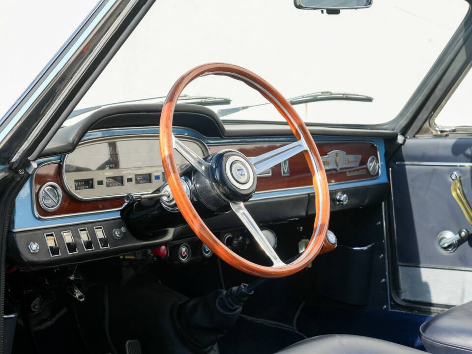 Image 7/50 of Lancia Flavia 1.8 (Vignale) (1963)