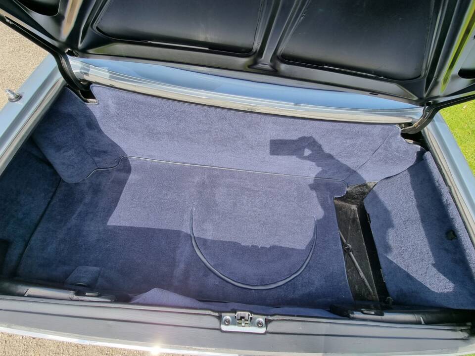 Bild 9/17 von Mercedes-Benz 350 SL (1980)