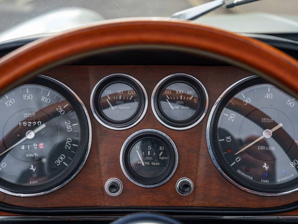 Bild 23/38 von Ferrari 275 GTS (1966)