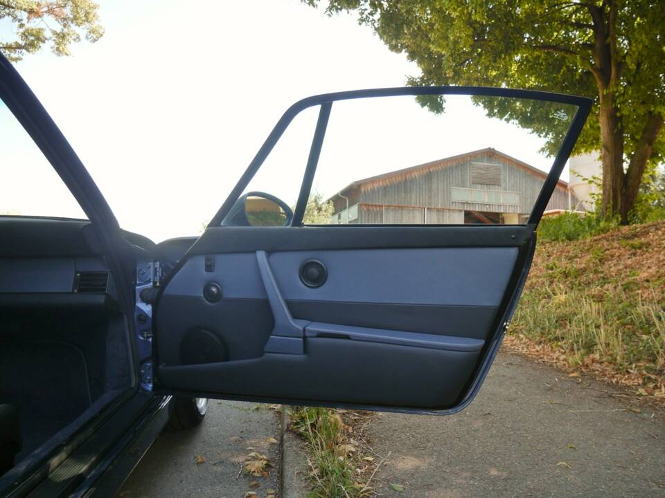 Bild 32/40 von Porsche 911 Carrera 4 (1900)