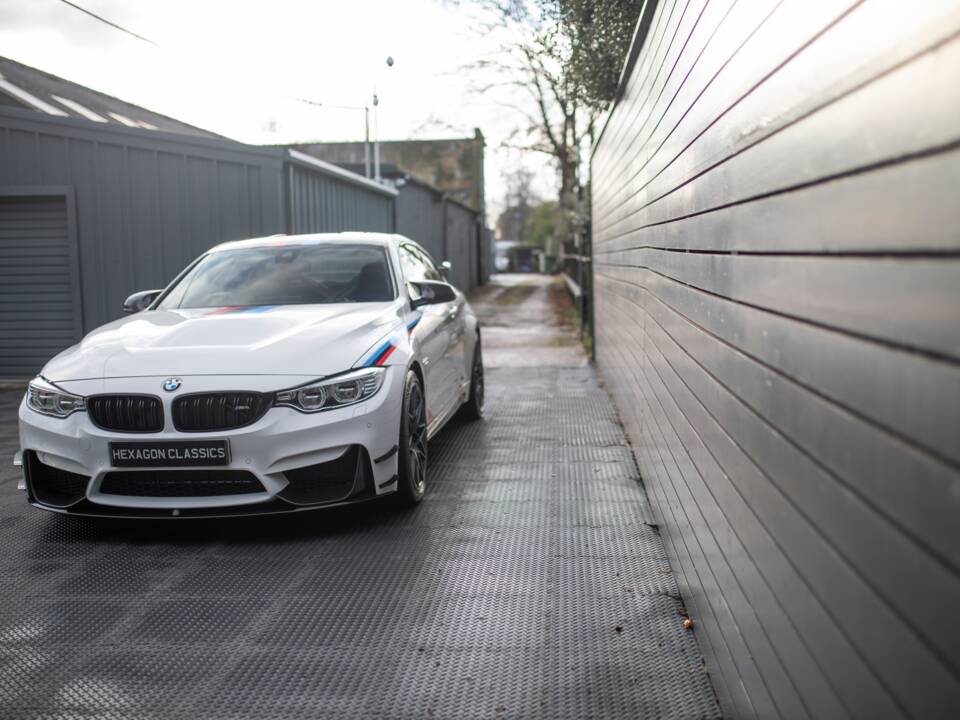Image 26/67 of BMW M4 GTS "DTM Champion Edition" (2016)