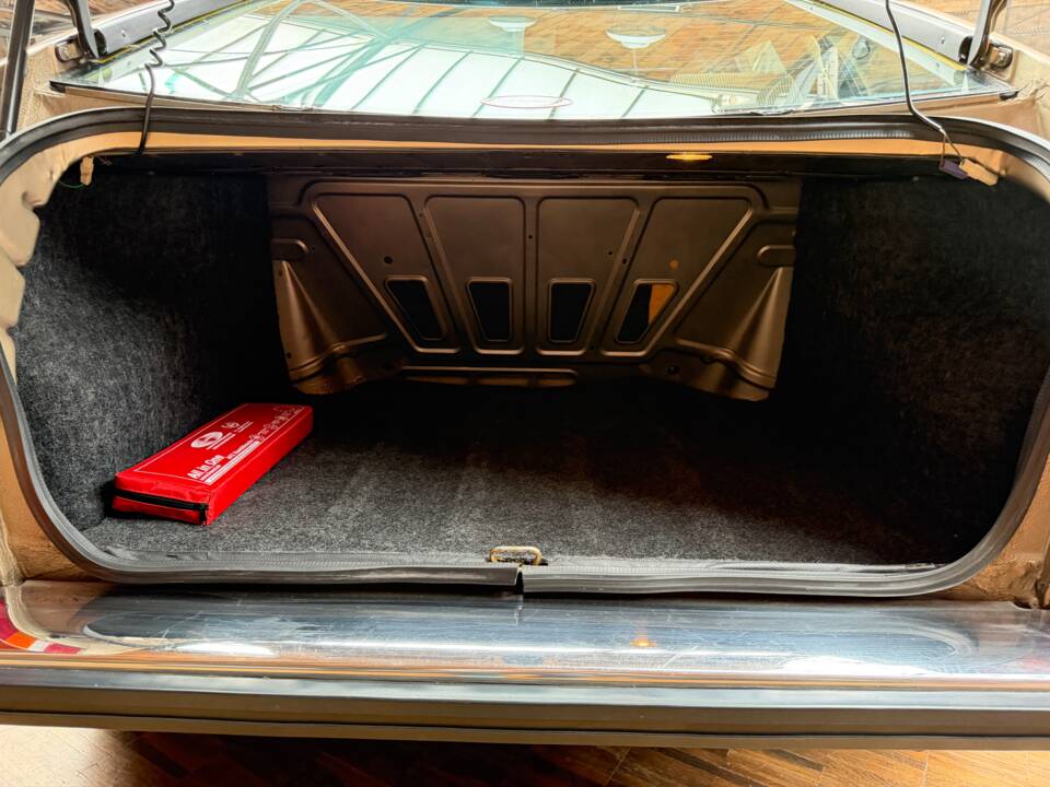 Image 27/43 de Citroën CX 25 GTi (1984)