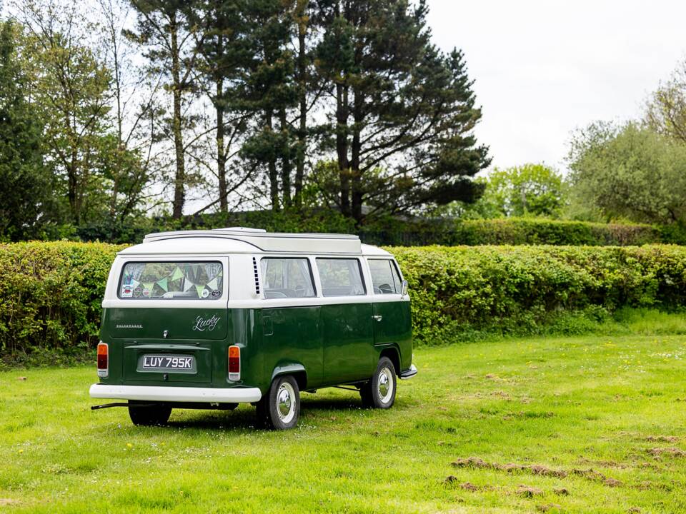 Image 33/50 of Volkswagen T2 Brasil Camper (1972)