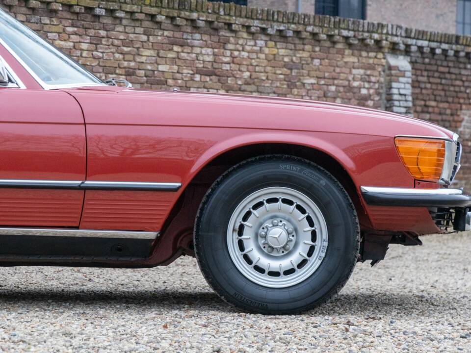 Bild 50/50 von Mercedes-Benz 280 SLC (1975)