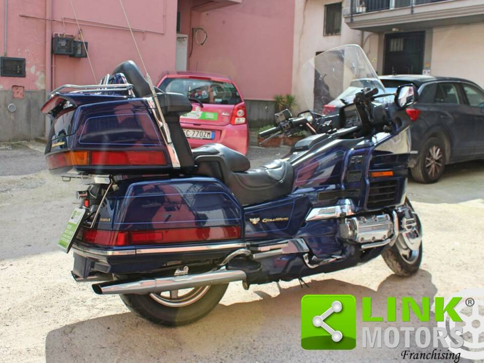 Image 3/10 de Honda DUMMY (2000)