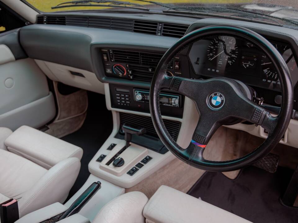 Image 3/29 of BMW 635 CSi (1989)