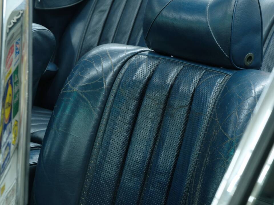 Image 27/50 of Mercedes-Benz 280 SE 3,5 (1970)